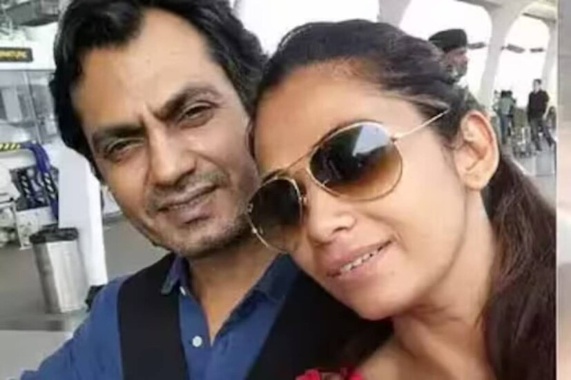  খোলা চিঠিতে আলিয়া লিখেছেম৷ হ্যালো নওয়াজ, এই চিঠি তোমার জন্য৷ আমি অনেক জায়গায় শুনেছি জীবন মানে এগিয়ে যাওয়া৷ শেষ কয়েক মাস ধরে আমাদের মধ্যে যা কিছু ঘটেছে তা আমি ভুলে যেতে চাই৷ ভগবানের প্রতি বিশ্বাস রেখে আমি নিজের ভুলের জন্য ক্ষমা চেয়ে নিচ্ছি৷ তোমার সমস্ত অন্যায়কে ক্ষমা করে নতুন করে জীবনকে এগোতে চাইছি৷ 