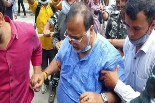 পদ ছেড়ে দিলেন পার্থ চট্টোপাধ্যায়