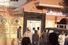 ২৪ ঘণ্টা অতিক্রান্ত, পতাকা বিড়ির অফিসে এখনও আয়কর অফিসাররা! বড় রহস্যভেদ?