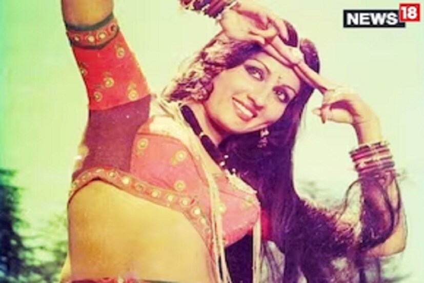  শুধু সোনাক্ষীকেই নয়, এই একই প্রশ্ন করা হয়েছিল রিনা রায়কেও। তিনি বলেছিলেন যে, “এটা নিছকই কাকতালীয় ঘটনা। কখনও কখনও এমনটা হয়ে যায়।” এই প্রসঙ্গে তিনি নিজের মা এবং অভিনেতা জিতেন্দ্রর মায়ের তুলনা টেনে আনেন। কারণ এই দুই অভিনেতা-অভিনেত্রীর মা-কে দেখে যমজ বোন বলে মনে হত!