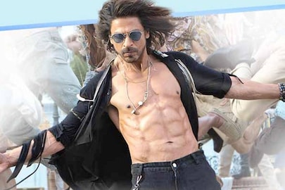 সেই দর্শকের উদ্দেশে কী বললেন শাহরুখ