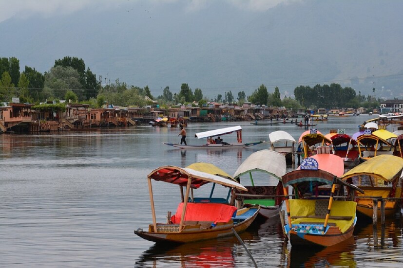 ৭) জম্মু-কাশ্মীর লাদাখ উন্নয়নে নজর