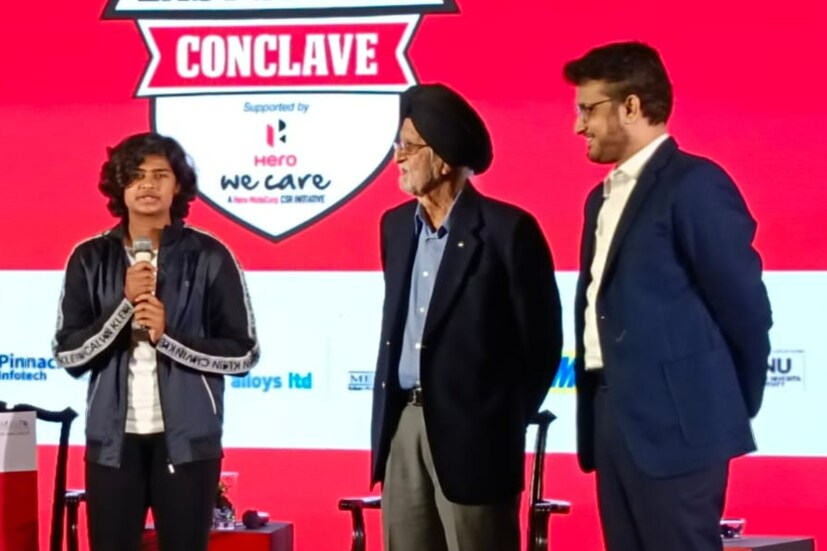এছাড়া মহিলা আইপিএ শুরু হওয়া নিয়ে খুবই উচ্ছ্বসিত তিতাস সাধু। নিজের পরিশ্রম চালিয়ে যেতে চান ও মহিলা আইপিএলে কোনও একটি ফ্র্যাঞ্চাইজির অংশ হতে পারলে ভালো লাগবে বলে জানিয়েছেন বঙ্গ তনয়া। 