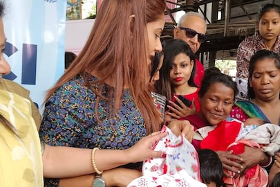 একরত্তির নাম রাখলেন তৃণা