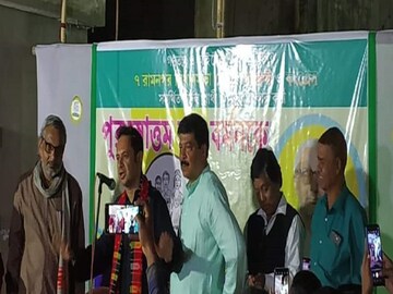 হঠাৎ করেই জোটের মঞ্চে হাজির ‘বুবাগ্রা’, তারপর?