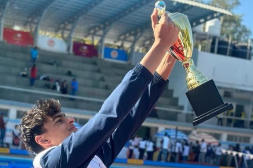 এরপর ফের ২০১৭ সালে ১৬:০৬:৪৩ সেকেন্ডে জাতীয় রেকর্ড গড়েছিলেন অদ্বৈত পেজ। ছয়বছর পর সেই রেকর্ড ভেঙে চুরমার হয়ে যায় এবার বেদান্তের পারফরম্যান্সে।