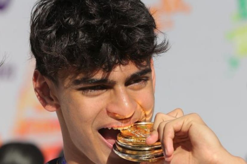  ৫টি সোনা সহ সাতটি পদক জিতে খুশি বেদান্ত মাধবন। তার আসল স্বপ্ন ও লক্ষ্য যে অলিম্পিকে পদক জেতা সেই কথাও জানিয়েছেন বেদান্ত মাধবন। 