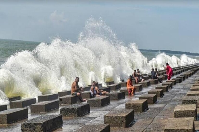 সকালের দিকে কুয়াশা ও আংশিক মেঘলা আকাশ। বেলা বাড়ার সঙ্গে সঙ্গেই রোদ ঝলমলে পরিবেশ থাকবে। বাতাসে আর্দ্রতার পরিমাণ ৭৯ শতাংশ। আগামী ২৪ ঘণ্টায় দিঘায় সর্বনিম্ন তাপমাত্রা কিছুটা বাড়বে।