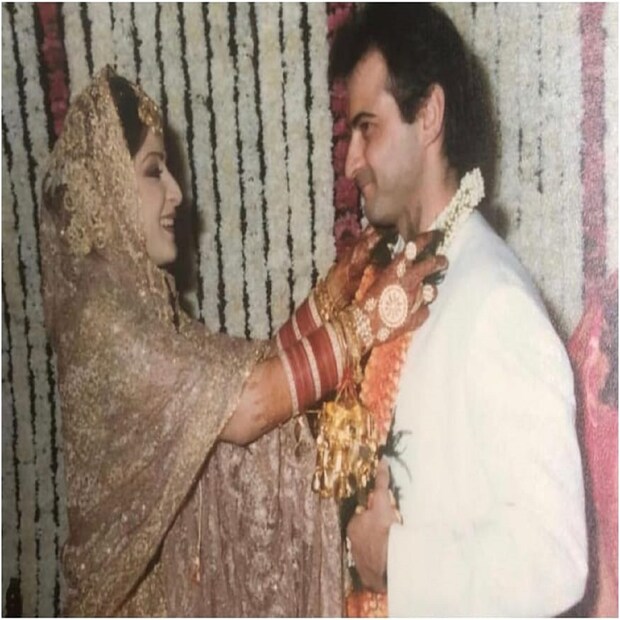 ১৫ বছরের মহীপ বিয়ে করেছিলেন বলিউডের বিগ শট ৩২ বছরের সঞ্জয় কাপুরকে। পরে অভিনয় থেকে সরে গিয়ে গয়না ডিজাইনার হিসেবে ব্যবসা শুরু করেন। এখন কোটি কোটি টাকার মালকিন। 