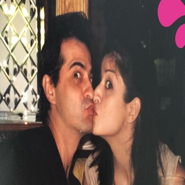 দ্বিগুণ বয়সের সঞ্জয় কাপুরের সঙ্গে বিয়ে করেছিলেন মহীপ। ১৯৮২ সালে জন্ম মহীপের, বিয়ে করেছিলেন ১৯৯৭ সালে। সঞ্জয় কাপুর জন্মেছেন ১৯৬৫ সালে।