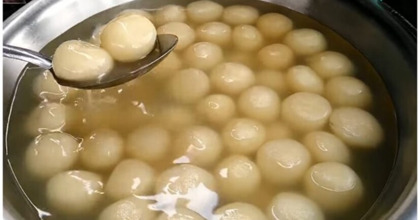  জন্ডিসের ক্ষেত্রে ঘরোয়া প্রতিকার হিসেবে সকালে একটি রসগোল্লার শরবত পান করার পরামর্শ দেওয়া হয়। এর কারণ হল রসগোল্লার মধ্যে কার্বোহাইড্রেটও পর্যাপ্ত পরিমাণে পাওয়া যায়। চোখের স্বাস্থ্যের জন্যও রসগোল্লাকে অলৌকিকভাবে উপকারী বলে মনে করা হয়। এটি চোখের জ্বালাও প্রশমিত করে। 