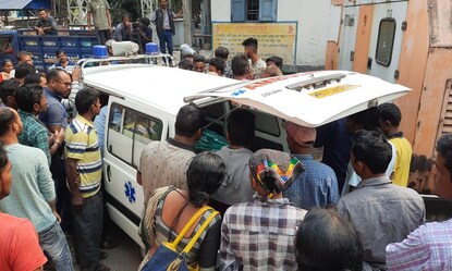 পণ না দেওয়ায় স্বামীর অত্যাচারে আত্মঘাতী গৃহবধূ