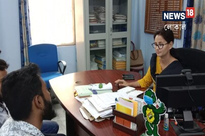দীর্ঘ সময় ধরে মিলছে না স্কলারশিপের টাকা! সমস্যায় ছাত্র-ছাত্রীরা