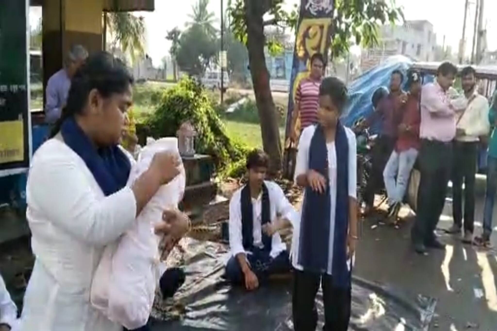 নাটকই ভরসা, তার মাধ্যমেই অ্যাডিনো ভাইরাস রোধের বার্তা দিল পড়ুয়ারা