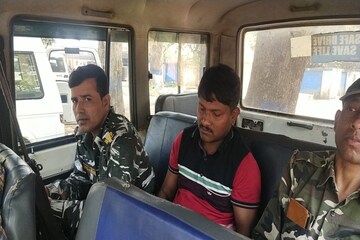 ধৃত