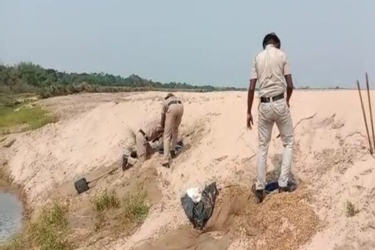 নদীর