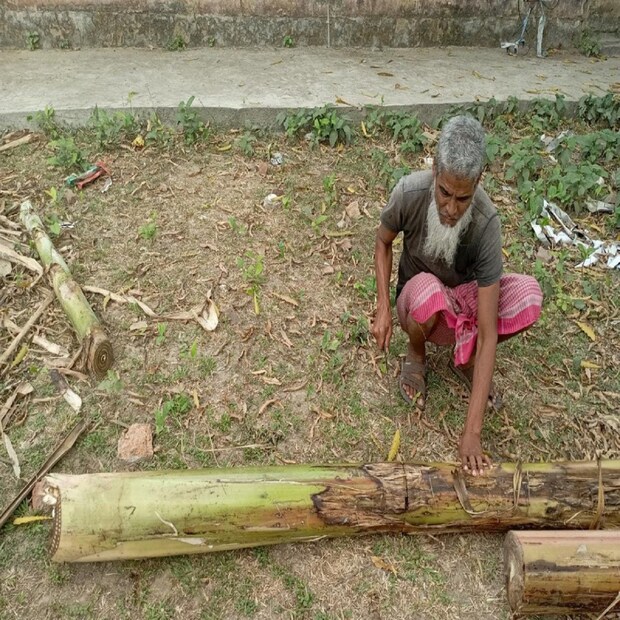 থোড়ের রস নিয়মিত যদি আপনি খান শরীরের বাড়তি সমস্ত কোলেস্টেরল ও রক্তচাপ নিয়ন্ত্রণে কাজে আসবে। (তথ্য ও ছবি-- সুমন সাহা)