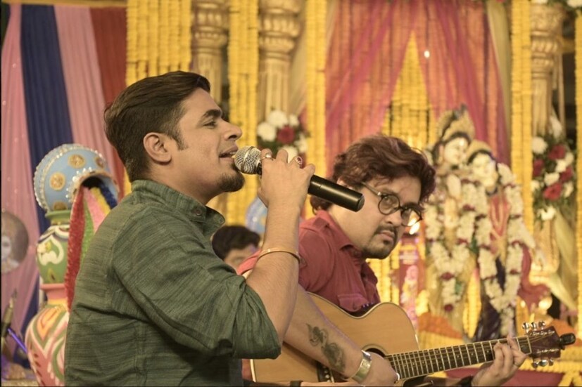 সঙ্গে থাকবেন সারেগামাপা খ্যাত অরিত্র দাশগুপ্ত।