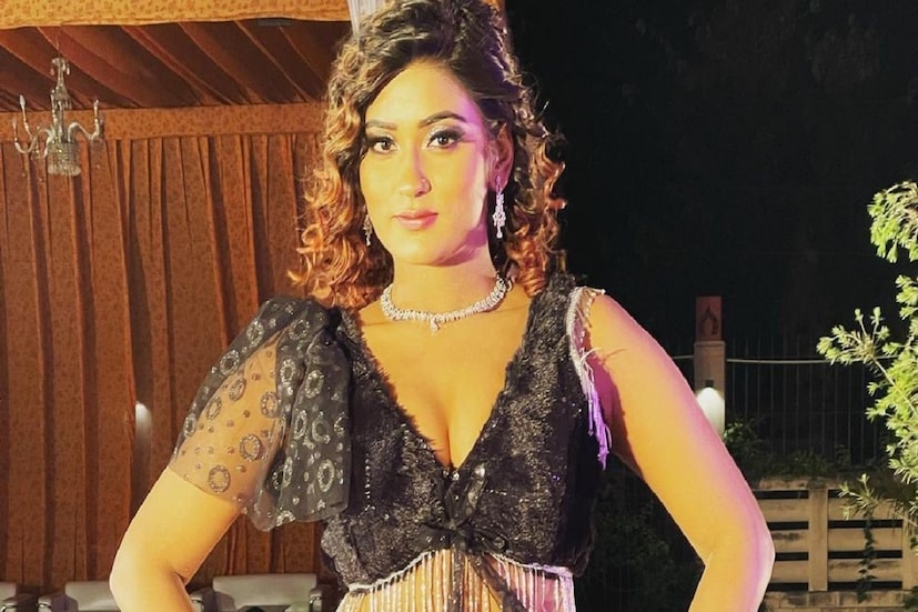 ঘটনাস্থলে পুলিশ পৌঁছেছে শুরু হয়েছে প্রাথমিক তদন্তও ৷ ভোজপুরী চলচ্চিত্রের অন্যতম জনপ্রিয় অভিনেত্রী ছিলেন আকাঙ্খা দুবে ৷ ফাইল ছবি ৷