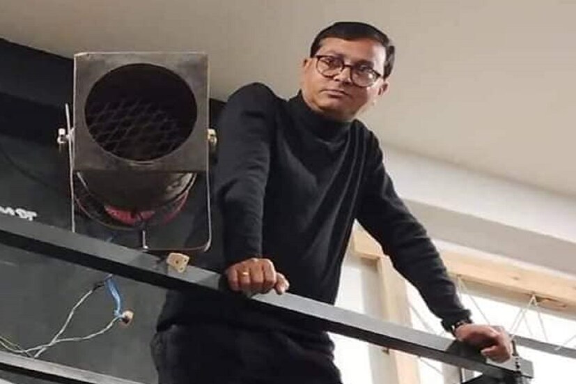 গত সোমবার শরীরিক অবস্থার অবনতি হওয়ায় কলকাতার এক বেসরকারি হাসপাতালে ভর্তি করা হয় ৷ হার্ট অ্যাটাক হয়েছিল তাঁর চিকিৎসকেরা চেষ্টা করেছিলেন কিন্তু শেষ রক্ষা করা গেলনা ৷ ছবি সৌজন্যে ফেসবুক ৷