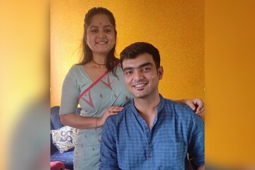ডিভোর্সে ইতি? অর্ণব-ঈপ্সিতার প্রেমের ছবি ভাইরাল, তবে ক্যাপশনে বাড়ল ধোঁয়াশা!