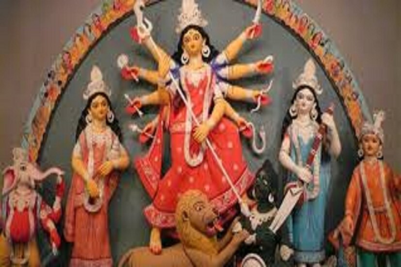 নবরাত্রিতে লাল ও হলুদ রং ব্যবহার করা উচিৎ ৷ লাল শক্তির প্রতীক আর হলুদ জীবনে ভীষণ শক্তি নিয়ে আসে ৷ প্রতীকী ছবি ৷ 