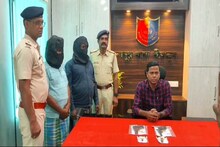 সন্দেহজনক ভাবে অনেকক্ষণ দুই ব্যক্তি ঘোরাফেরা করছিল, পুলিশ কাছে যেতেই যা হল