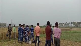 ফাঁকা মাঠে তাজা বোমা উদ্ধার