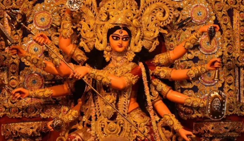 কলস স্থাপনের শুভ মুহূর্ত: পণ্ডিত দয়ানাথ মিশ্র বলেন, এবারের চৈত্র নবরাত্রি ২২ মার্চ থেকে ৩০ মার্চ পর্যন্ত চলবে। বুধবার রাত ৯টা পর্যন্ত থাকবে প্রতিবদ্ধা। কলস স্থাপনের শুভ সময় সকাল থেকে সকাল ৯টা পর্যন্ত থাকবে। এর পর সকাল ৯টা ৩০ মিনিট থেকে ১০টা ৩০ মিনিট পর্যন্ত কলস স্থাপন করা যাবে না। তবে আবার সকাল ১০টা ৩০ মিনিট দুপুর ১২টা পর্যন্ত কলস স্থাপন করা যাবে।