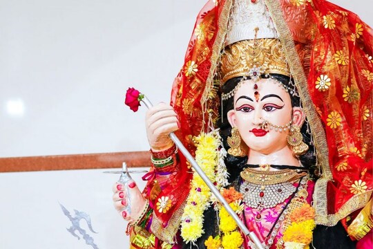 চৈত্র নবরাত্রিতে করুন এই মন্ত্রের জপ, মনের সব ইচ্ছা পূরণ হবে সহজেই