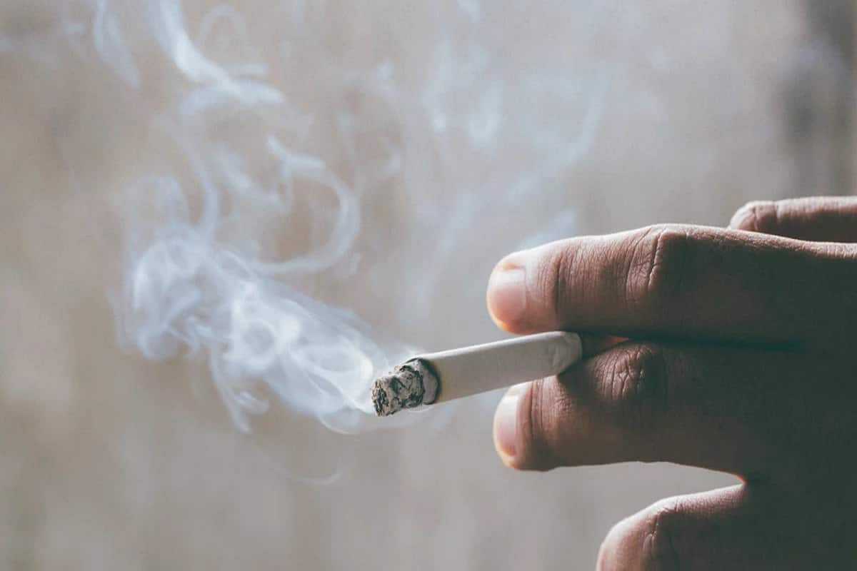 Cigarette: সিগারেটের বাংলা কী জানেন? ৯৯% বাঙালিই জানেন না! আপনি জানলে  চ্যাম্পিয়ন | লেটেস্ট পাঁচমিশালি খবর
