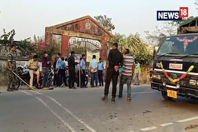 কলেজে ভয়ঙ্কর কাণ্ড