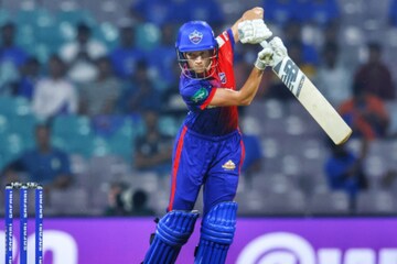 ফের দিল্লি ক্যাপিটালসের বিধ্বংসী ব্যাটিং, ইউপি ওয়ারিয়র্সের জয়ের টার্গেট ২১২ রান ফের দিল্লি ক্যাপিটালসের বিধ্বংসী ব্যাটিং, ইউপি ওয়ারিয়র্সের জয়ের টার্গেট ২১২ রান