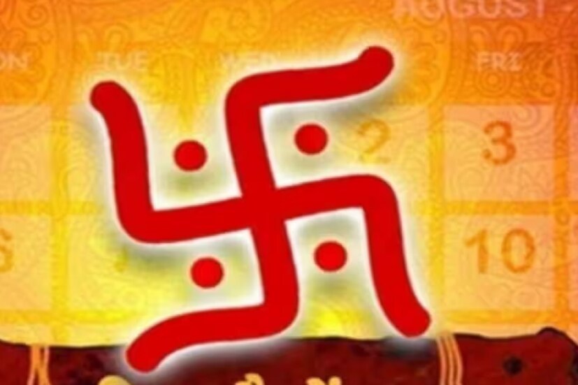জ্যোতিষাচার্যের বক্তব্য, এই গোটা বছরটাই শনিদেবকে খুশি করে চলতে হবে ওই সব রাশির জাতক-জাতিকাদের। এর জন্য সমস্ত রকম ব্যবস্থা নিতে হবে। সেই সঙ্গে প্রতি শনিবার করে ভগবান হনুমানজির পুজো করতে হবে। অশ্বত্থ গাছের তলায় লোহার রিং দিয়ে সর্ষের তেলের প্রদীপ নিবেদন করতে হবে। এ-ছাড়া শনিবার করে কালো তিল দান করলেও এই সব সমস্যা থেকে মুক্তি দেবে। এখানেই শেষ নয়, এই সময়টায় সমস্যা কাটানোর জন্য অভাবীদের সাহায্যের জন্য দান-ধ্যান করা বাঞ্ছনীয়।