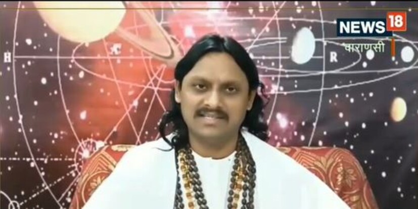 জ্যোতিষাচার্য স্বামী কানহাইয়া মহারাজের মতে, এই তালিকায় রয়েছে কর্কট, বৃশ্চিক, মকর, কুম্ভ এবং মীন রাশি। আসলে শনির সাড়ে সাতি ও ঢাইয়ার কারণে এই রাশির জাতক-জাতিকাদের জীবনে নেমে আসবে নানা ধরনের সমস্যার খাঁড়া। তিনি আরও জানিয়েছেন যে, নতুন বছরটি এই সব রাশির জাতক-জাতিকাদের জন্য সংগ্রামে পূর্ণ হবে। সারা বছর ধরে তাঁদের অর্থনৈতিক, পারিবারিক, সামাজিক ও মানসিক যন্ত্রণা ভোগ করতে হবে।