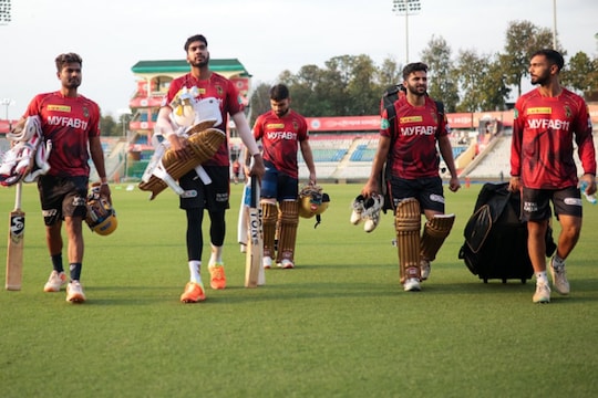 কেকেআর