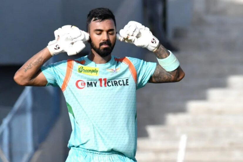 আইপিএলে সর্বোচ্চ শতরান করার তালিকায় পঞ্চম স্থানে রয়েছেন আরও এক ভারতীয় তারকা ব্যাটার কেএল রাহুল। ১০৯টি ম্যাচ খেলে ৪টি শতরান রয়েছে তার ঝুলিতে। এলএসজি অধিনায়কও চাইবেন এই মরসুমে শতরানের সংখ্যাটা আরও বারিয়ে নেওয়ার।