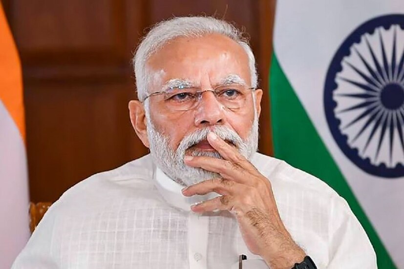 সবমিলিয়ে কেন্দ্রীয় সরকারের কাছে রাজ্যের মোট পাওনা ১ লক্ষ ১৫ হাজার কোটি, অভিযোগ এমনই৷ এ নিয়ে বার বার নিজে সরব হয়েছেন মুখ্যমন্ত্রী৷ অবশেষে ধরনায় বসছেন তিনি৷ 