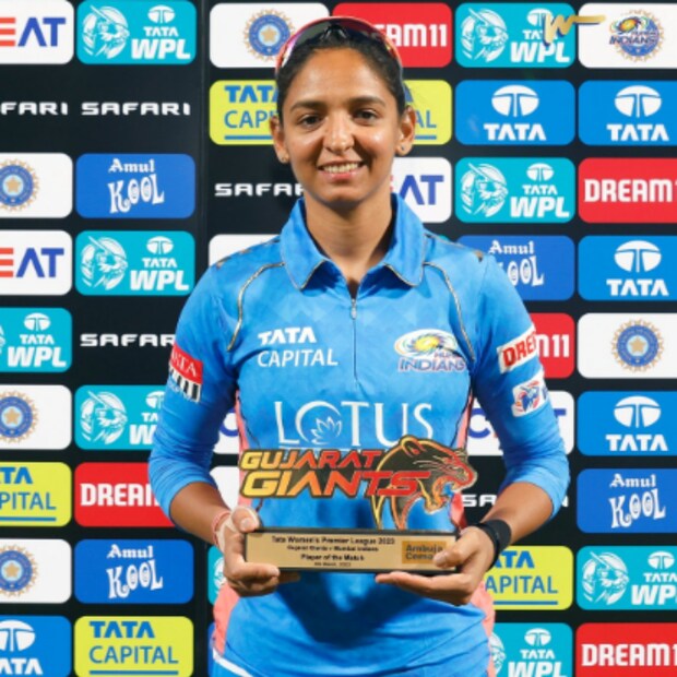 ভারতের মাটিতে মহিলাদের ঘরোয়া টি-টোয়েন্টি ক্রিকেটে কোনও দল এই প্রথম ২০০ রানের গণ্ডি পার করল। এর আগে সর্বোচ্চ রান ছিল ভেলোসিটির বিরুদ্ধে ট্রেইলব্লেজারের ৫ উইকেটে ১৯০ রান। উইমেন্স প্রিমিয়ার লিগের প্রথম ম্যাচে মুম্বই ২০৭ রান করে সেই রেকর্ডও ভেঙে দিল।