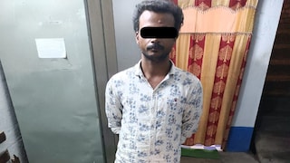 মালদহে এসটিএফ-এর জালে অস্ত্র কারবারি, উদ্ধার প্রচুর অস্ত্রসস্ত্র !