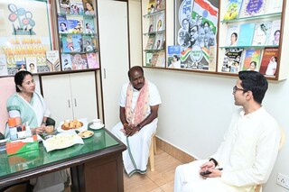 কর্ণাটকে পঞ্চরত্ন যাত্রায় মমতা বন্দ্যোপাধ্যায়কে আমন্ত্রণ কুমারস্বামীর 