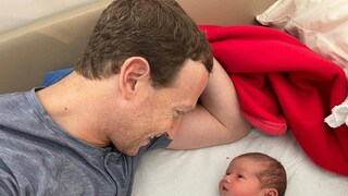 নবজাতকের ছবি তিনি শেয়ার করেন ইনস্টাগ্রাম ও ফেসবুকে 