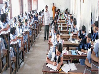 উত্তরপত্র মূল্যায়নের পারিশ্রমিক বাড়ানোর সিদ্ধান্ত নিল উচ্চ মাধ্যমিক শিক্ষা সংসদ