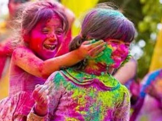চোখে রং ঢুকে গেলে তা অত্যন্ত বিপজ্জনক