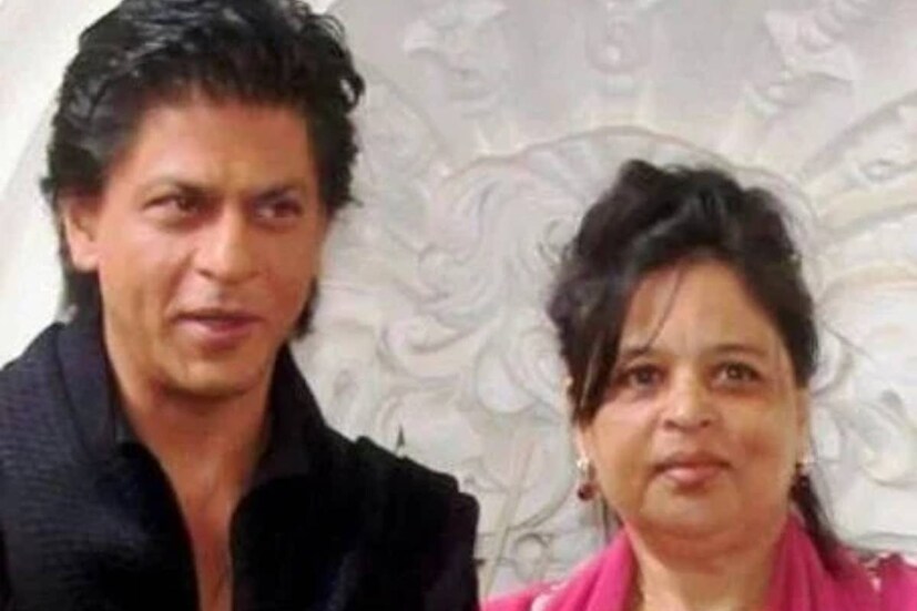 শাহরুখ বলেন, &quot;ও (শেহনাজ) শুধু তাকিয়েছিল। ও কাঁদেনি। কোনও কথাও বলেনি। পড়ে গিয়ে মাথায় আঘাত পেয়েছিল।&quot;