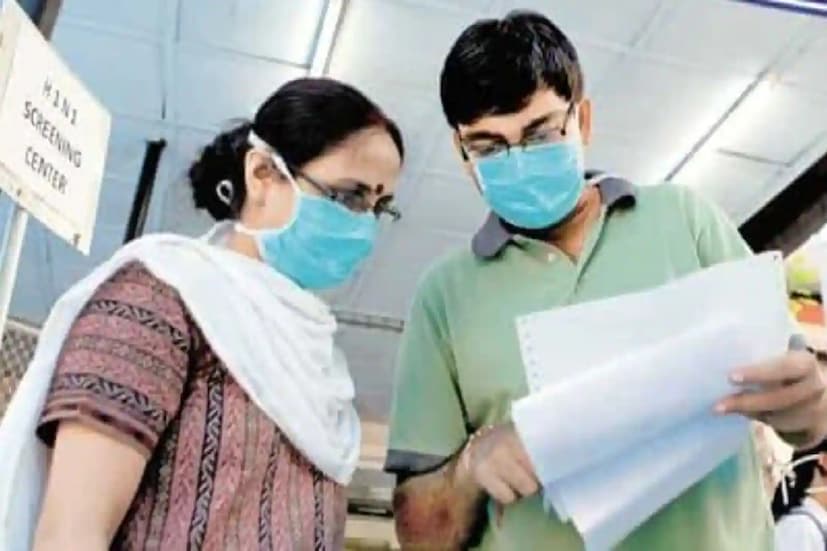 কী কী করবেন না: খোলা জায়গায় একদম থুথু ফেলবেন না। অন্যদের সঙ্গে হ্য়ান্ডশেক বা করমর্দন এড়িয়ে চলুন। চিকিৎসকদের পরামর্শ ছাড়া একদম কোনও অ্যান্টিবায়োটিক খাবেন না। 