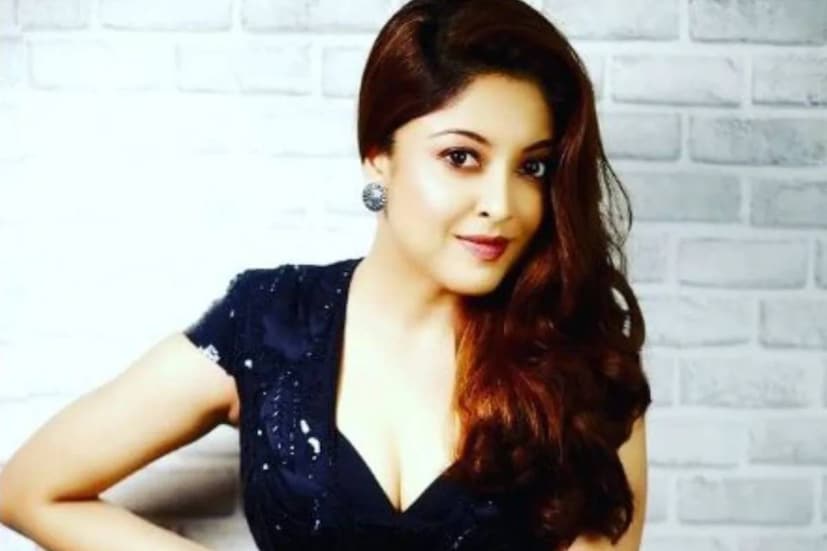 এর পর 'চকোলেট', 'ভাগাম ভাগ', 'ঢোল', 'গুড বয় ব্যাড বয়'-এর মতো একাধিক ছবিতে অভিনয় করেন তনুশ্রী। কিন্তু অভিনেত্রী হিসেবে যেন কিছুতেই কাঙ্ক্ষিত সাফল্য পাচ্ছিলেন না তিনি।২০১০ সালে 'অ্যাপার্টমেন্ট' ছবির পর বিদায় জানান অভিনয় জগৎকে।