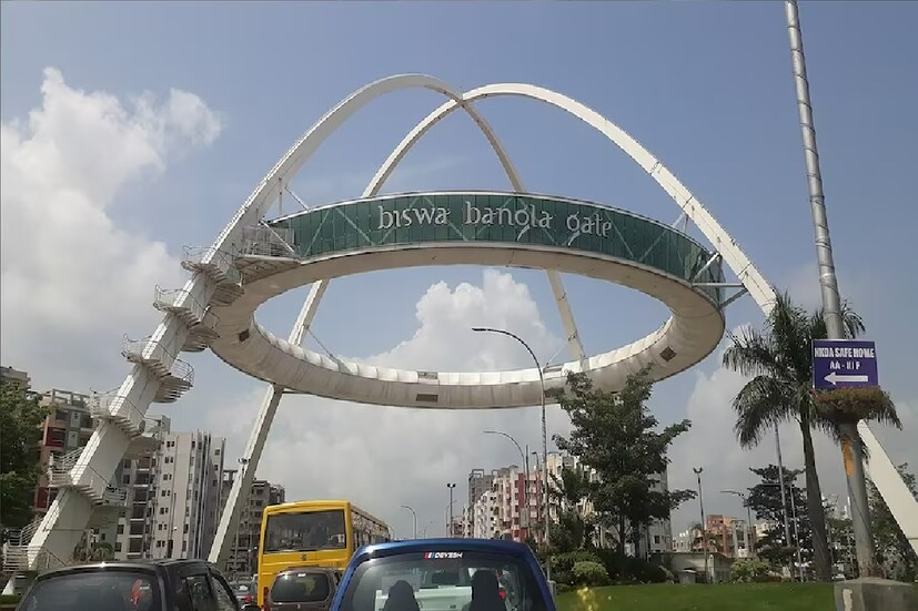আজ কলকাতায় মূলত পরিষ্কার আকাশ। আগামী ৪৮ ঘণ্টায় বৃষ্টির সম্ভাবনা নেই। রবিবার থেকে ফের বজ্রবিদ্যুৎসহ বৃষ্টির সম্ভাবনা।