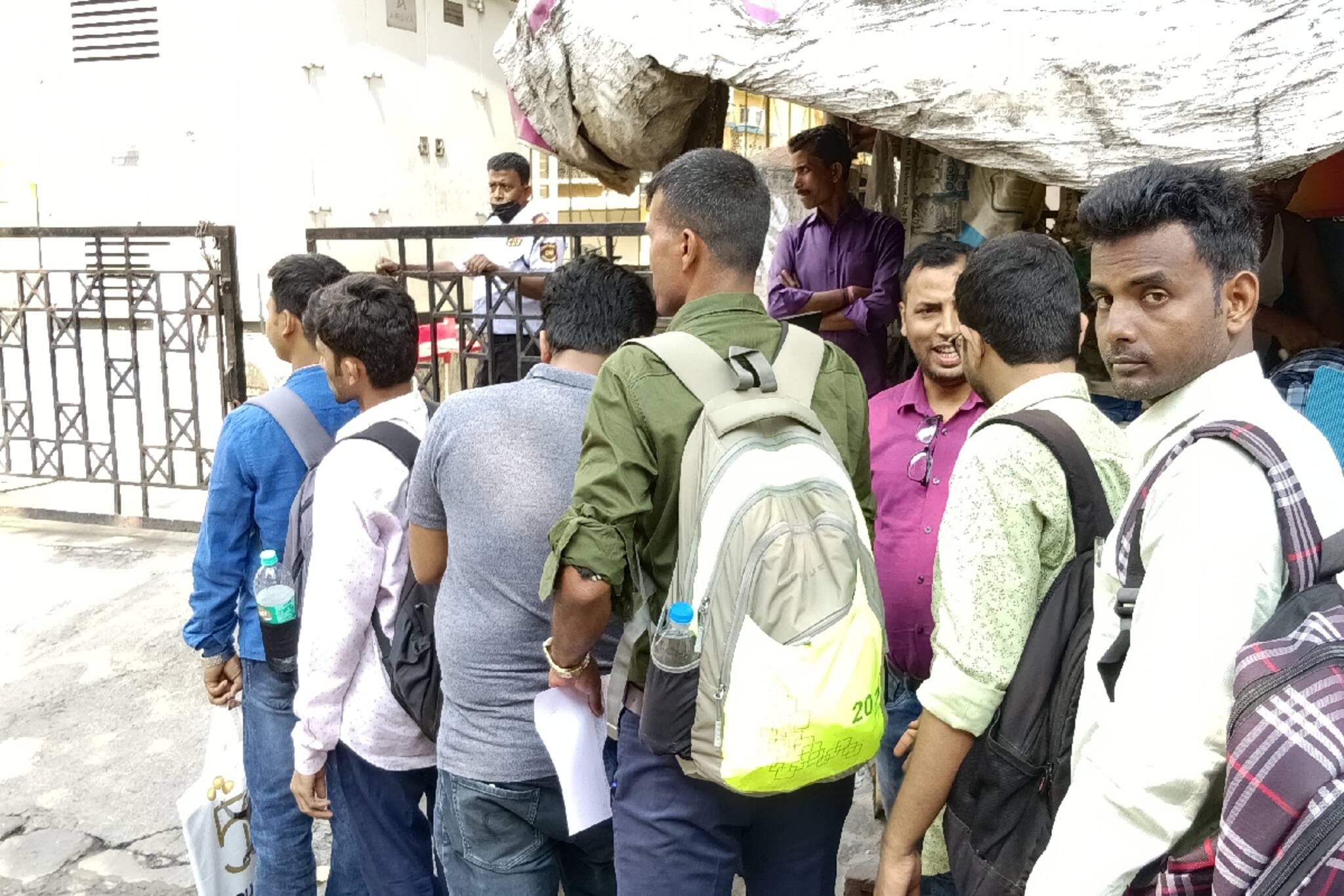 ৬ বছরের অপেক্ষা! এবার কি হবে যোগ্যতার নিরিখে চাকরি? প্রশ্ন SSC grC প্রার্থীদের