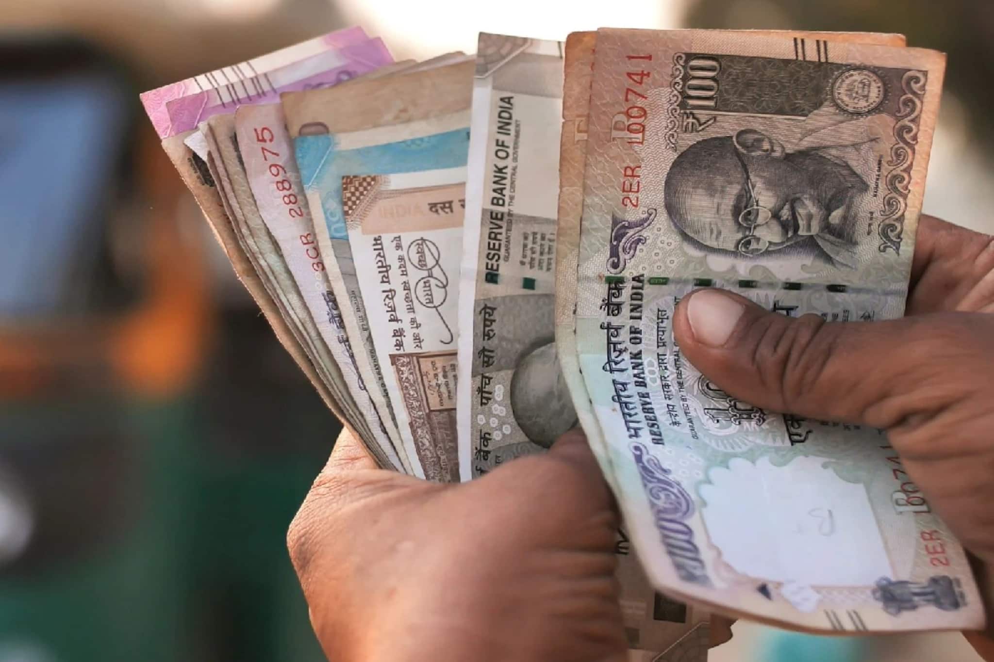 মধ্যবিত্তের জন্য বাম্পার খবর! সস্তা হবে জিনিসপত্র! সুখবর শোনালেন আরবিআই গভর্নর